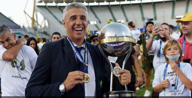1611564949713047870.jpg hernan-crespo-treinador-defensa-y-justicia-vence-copa-sul-americana-24-01-2021-foto-marcelo-endelli-reuters4805a5ea_socialshare.jpg